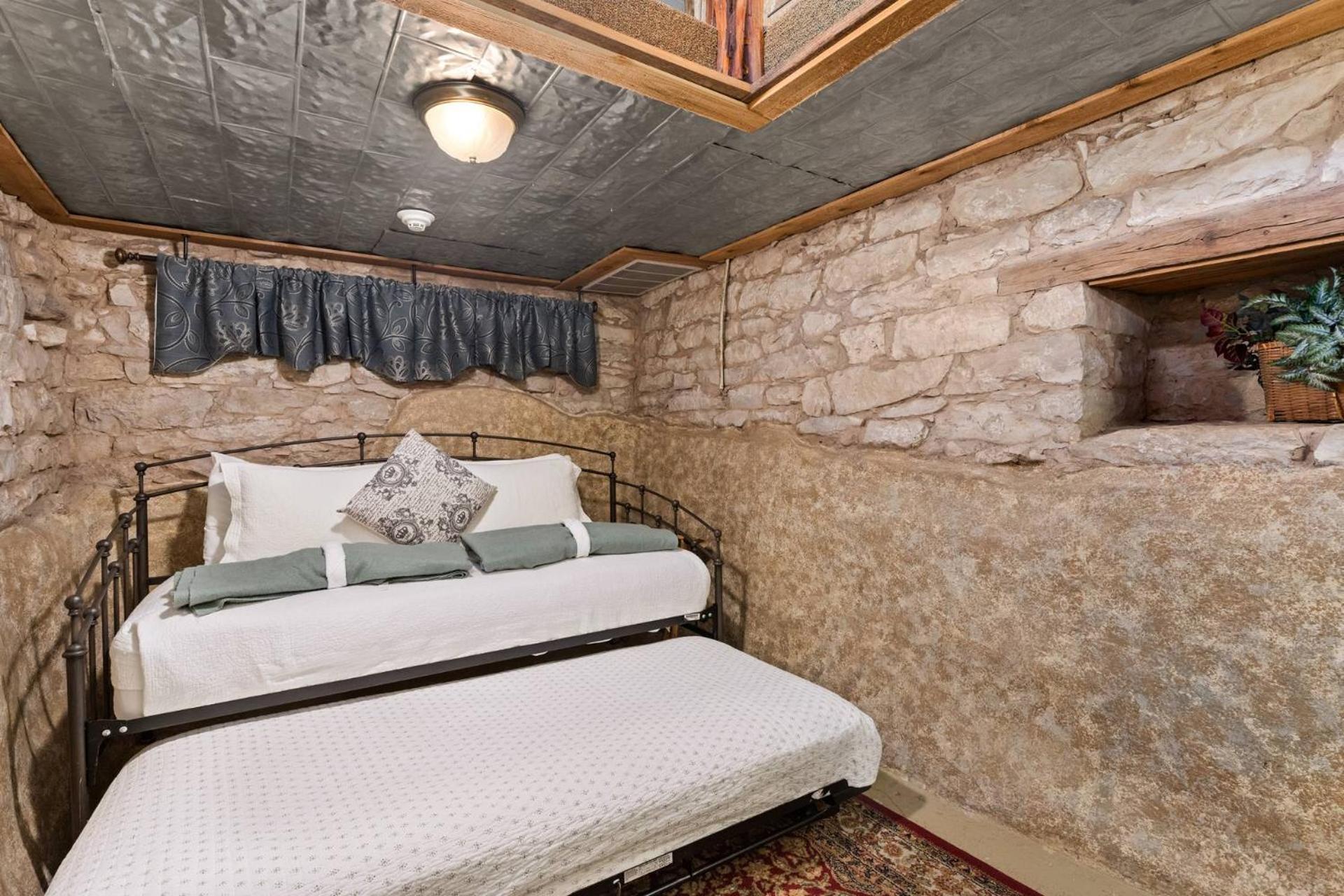 #6 The Root Cellar At Garrison In Gruene Villa New Braunfels Eksteriør billede