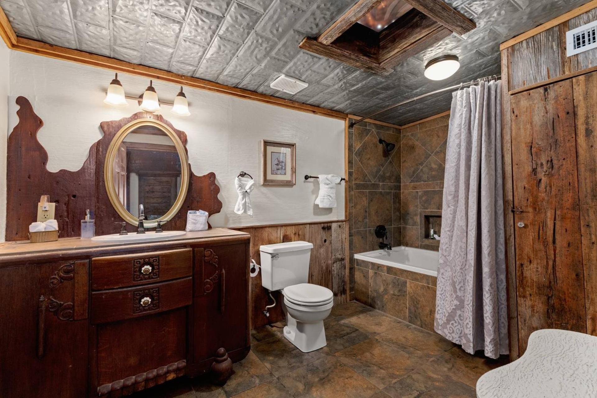 #6 The Root Cellar At Garrison In Gruene Villa New Braunfels Eksteriør billede